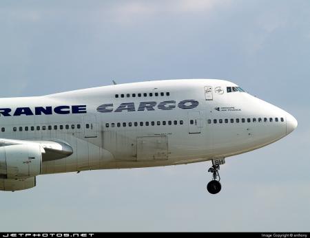 747 - 228